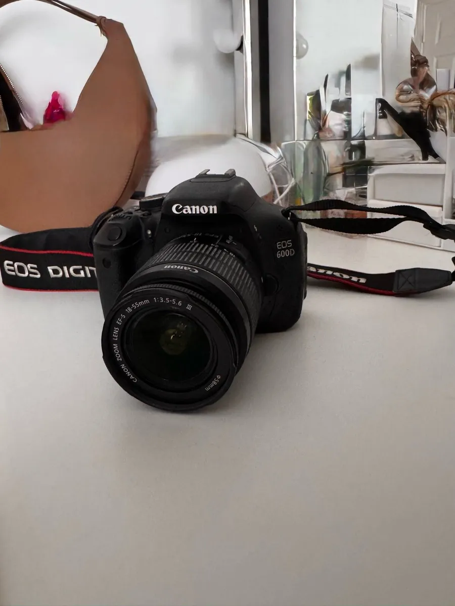 Canon EOS 600 D - Image 3