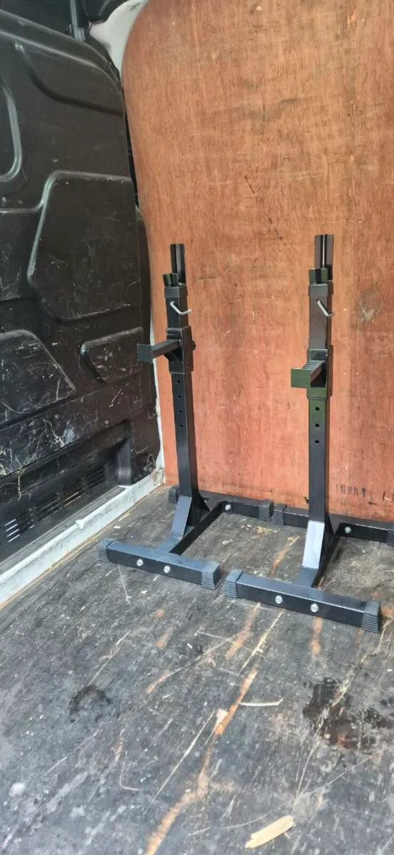 Fully adjustable squat rack - Image 4