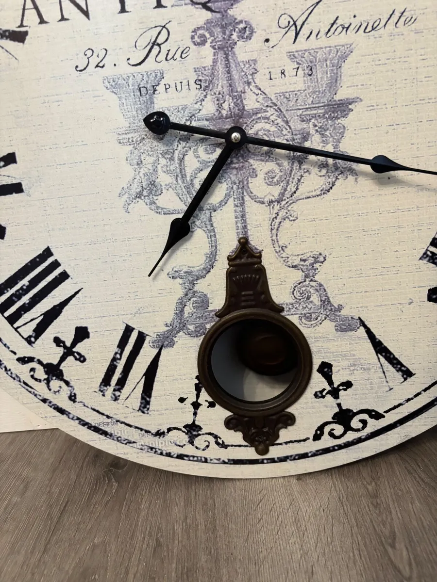 Clock - Image 2