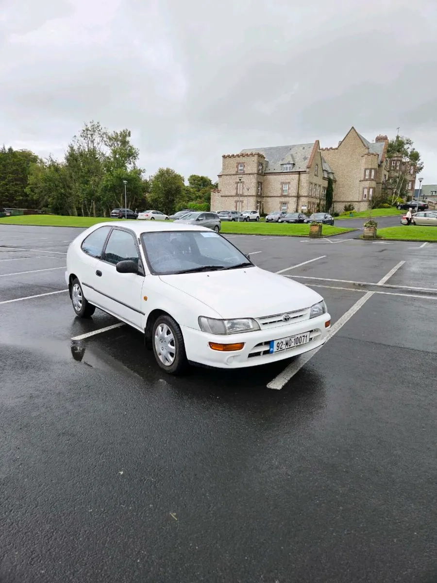 Toyota corolla - Image 1