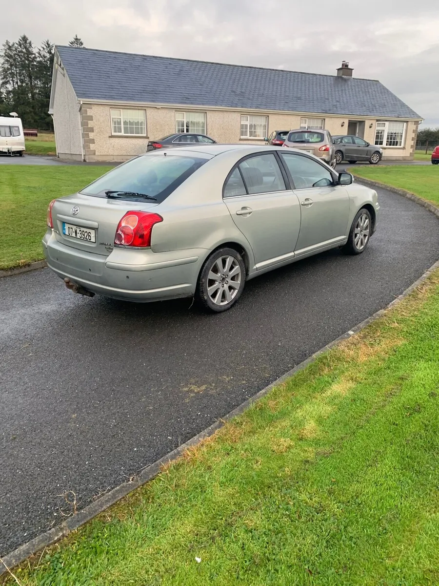 Toyota avensis - Image 3