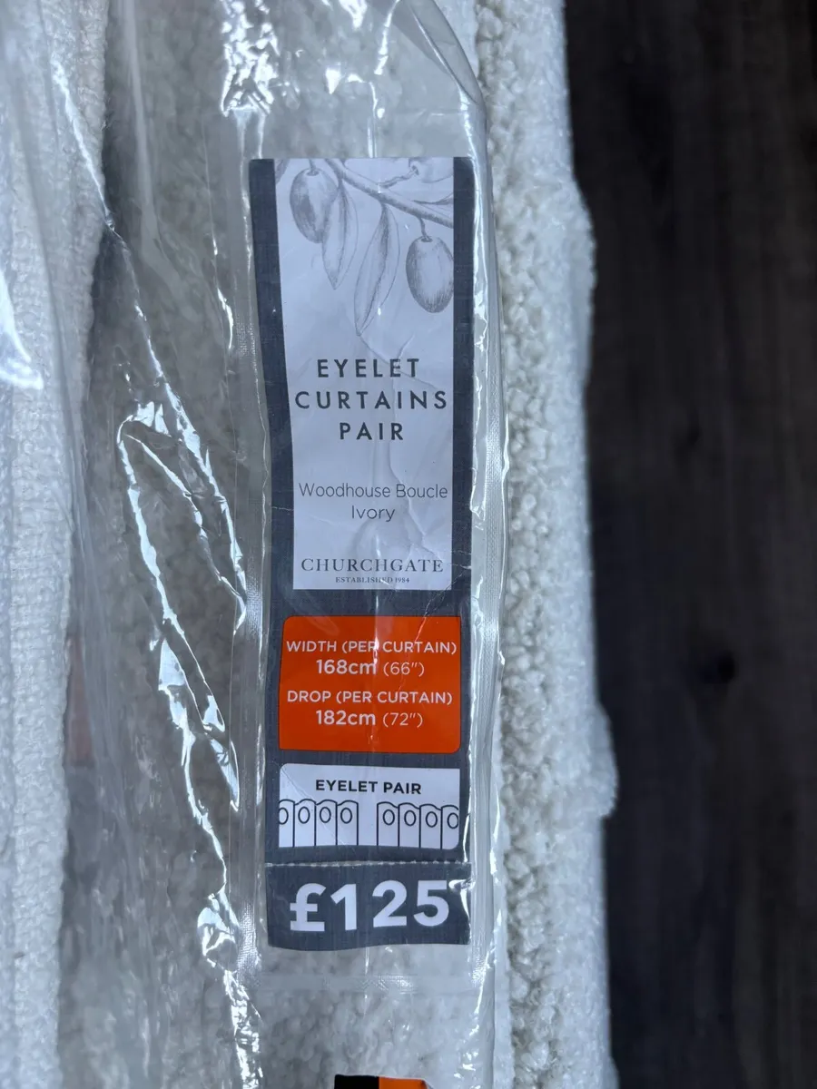 Curtains - Image 3