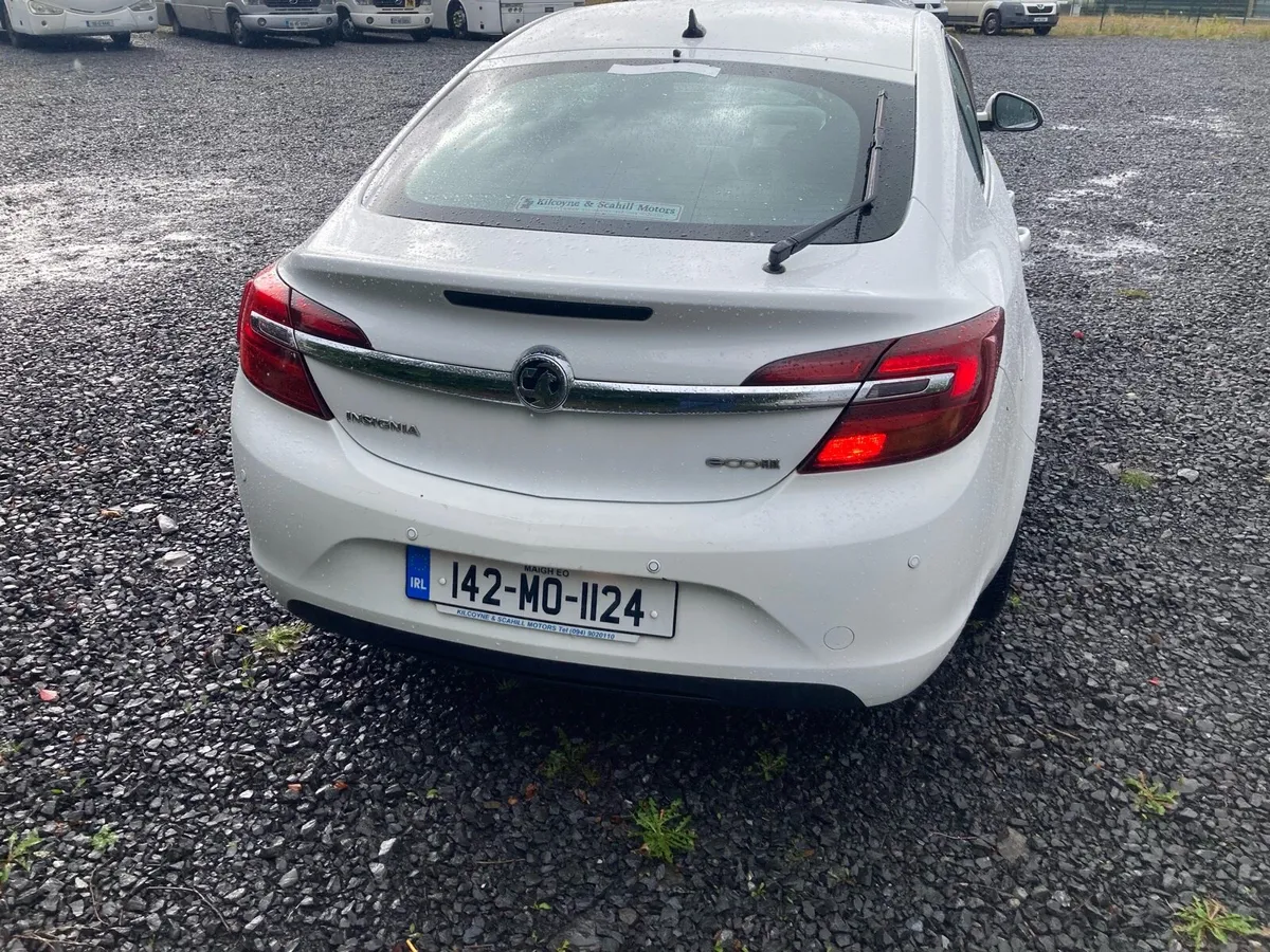 Extremely Mint ** 142 Vauxhall Insignia - Image 3