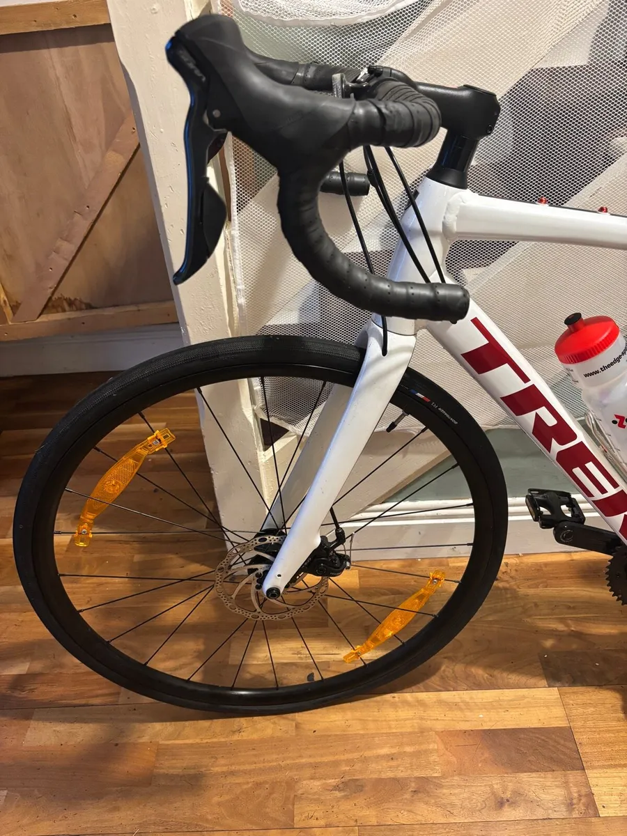 Trek Domane 3 Road Bike - Image 4