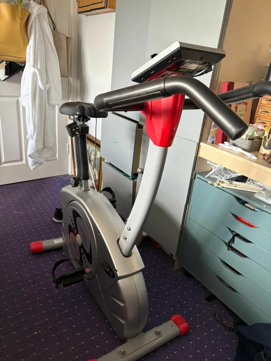 Stationary exercise bike - Image 2