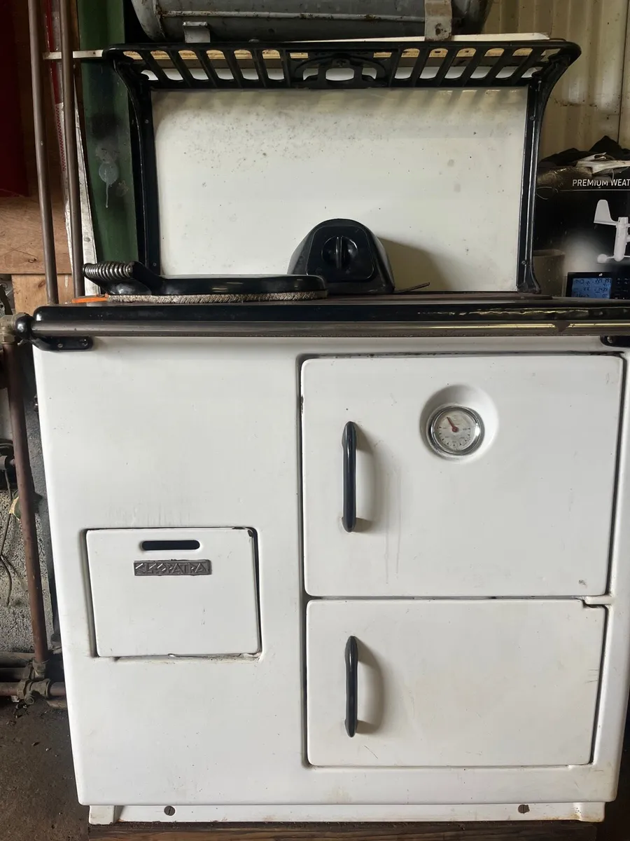 Oil stove - Image 1
