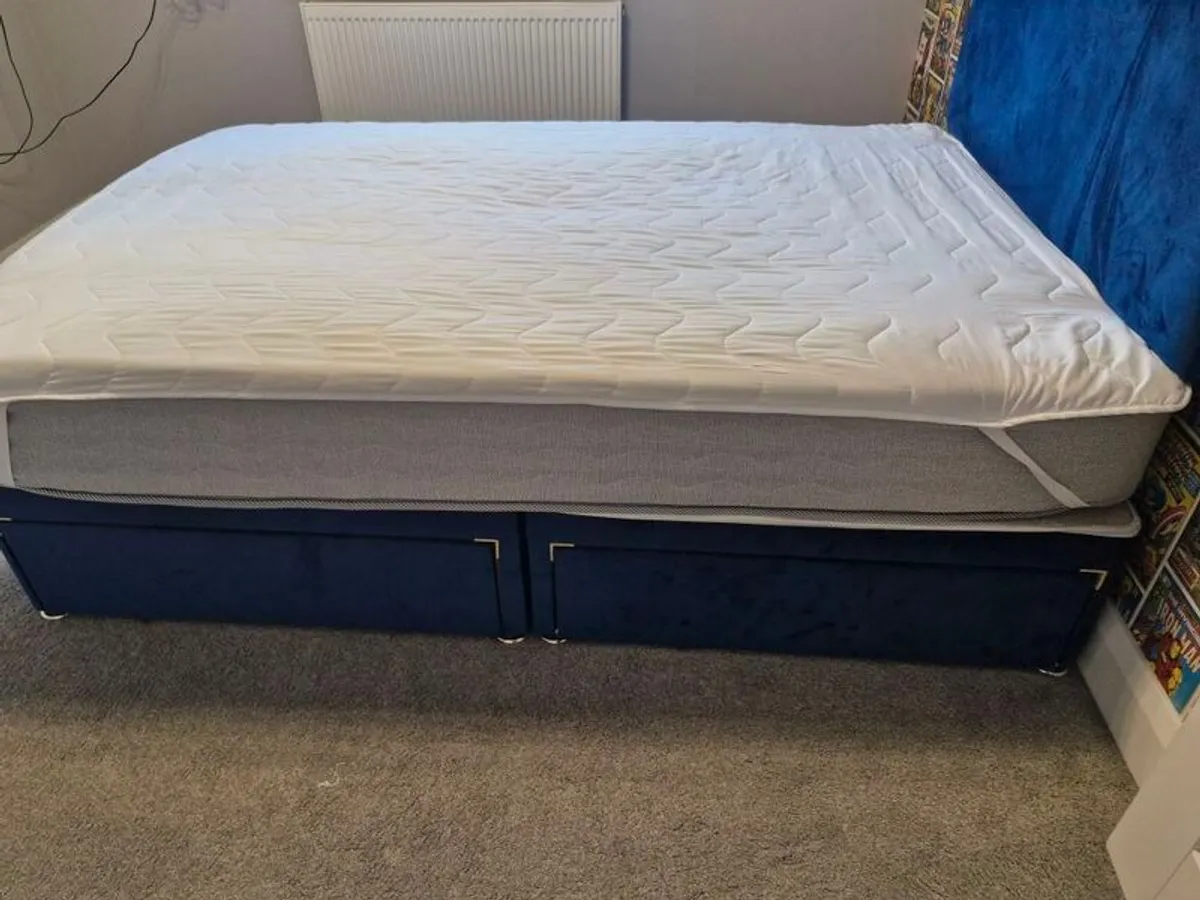 Bed with storage, Headboard, mattress as new. No marks or stains. Width 4 ft, length 6 ft 5. - Image 1