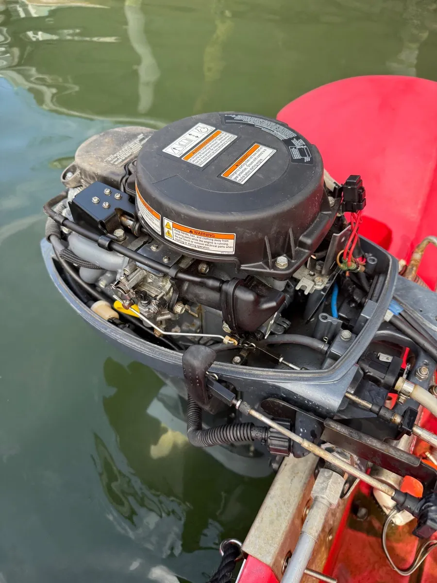 Yamaha 9.9.hp outboard - Image 3