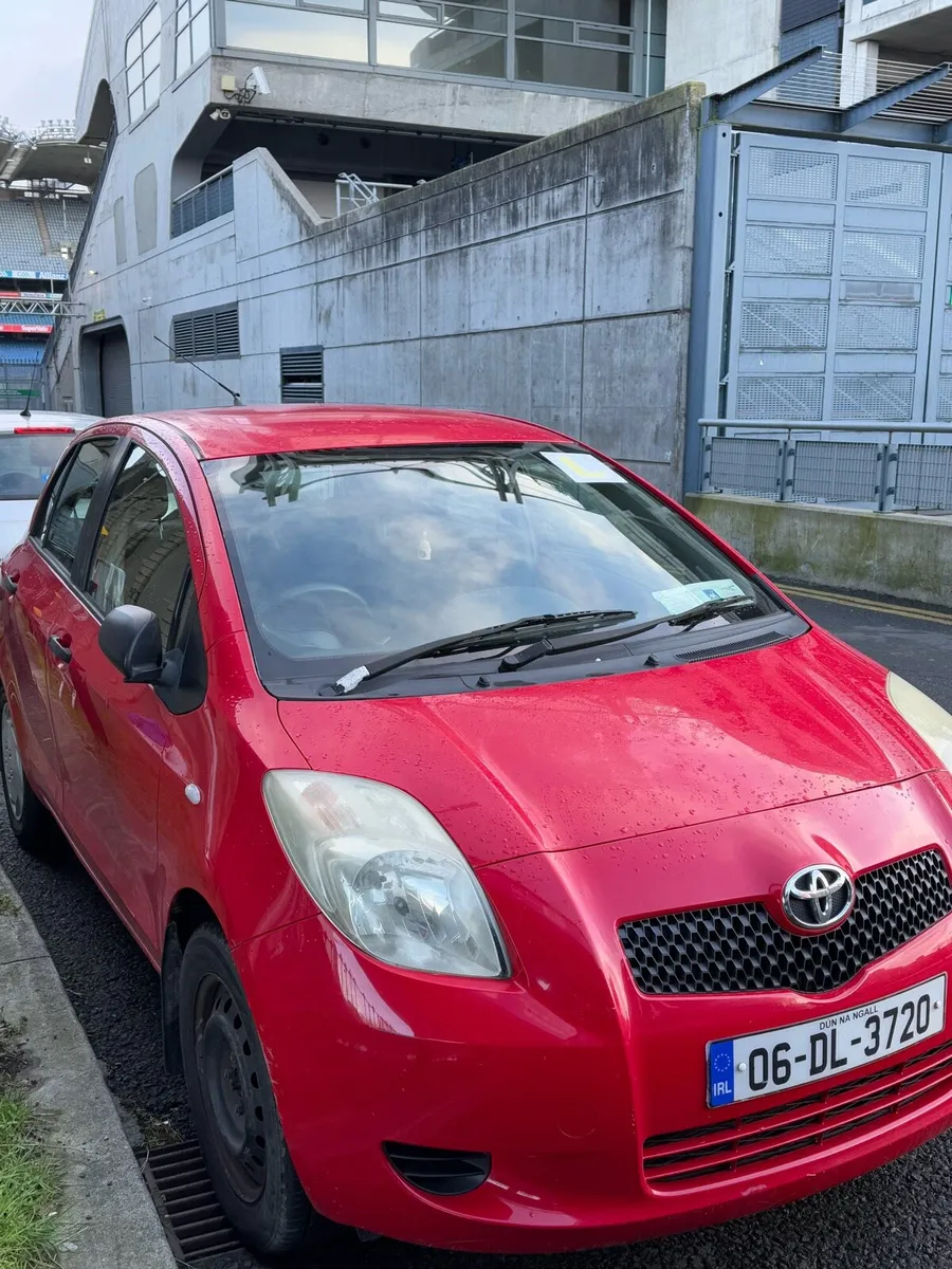 Toyota Yaris 2006 - Image 4