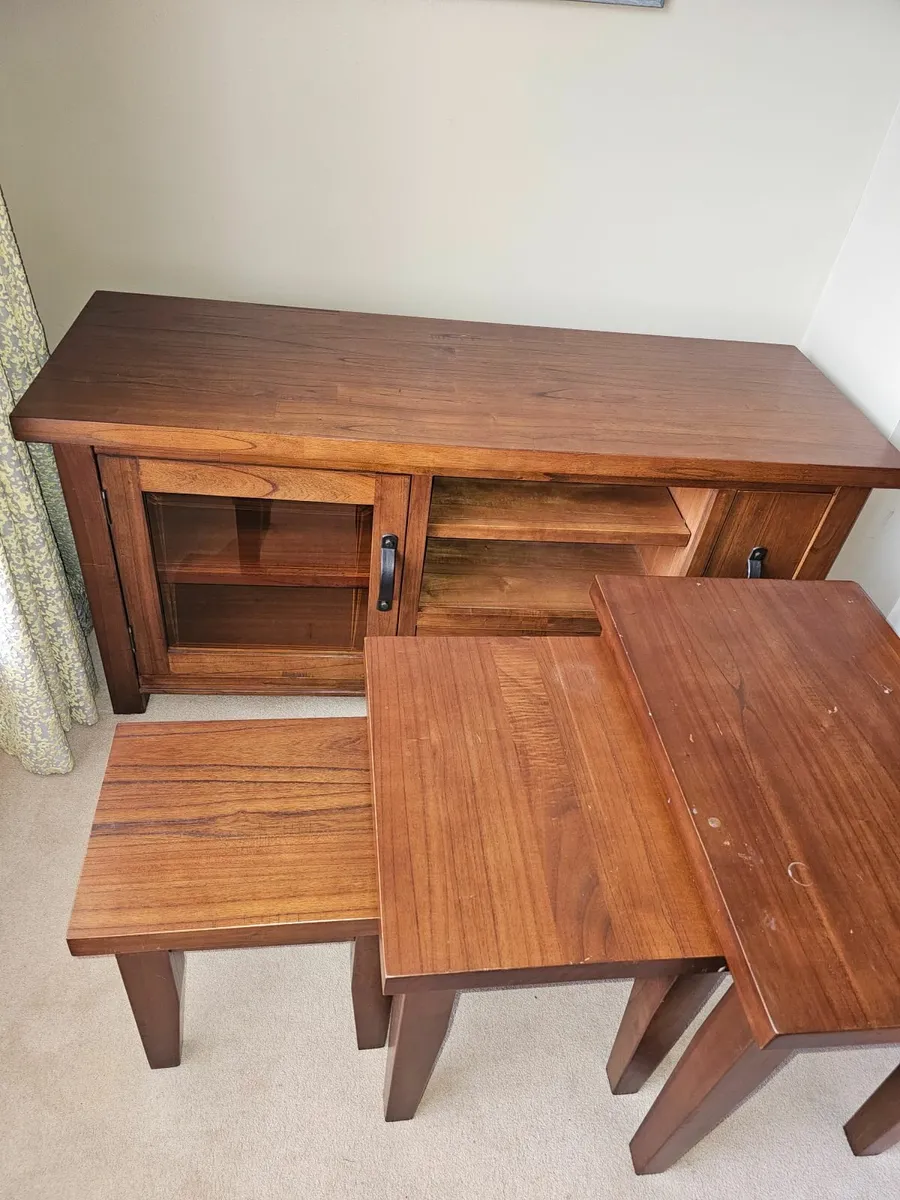 Tv stand & nest of 3 tables - Image 1