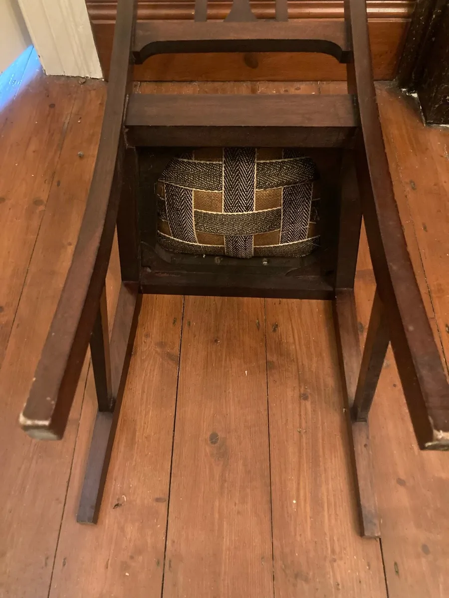 Chair - Image 4