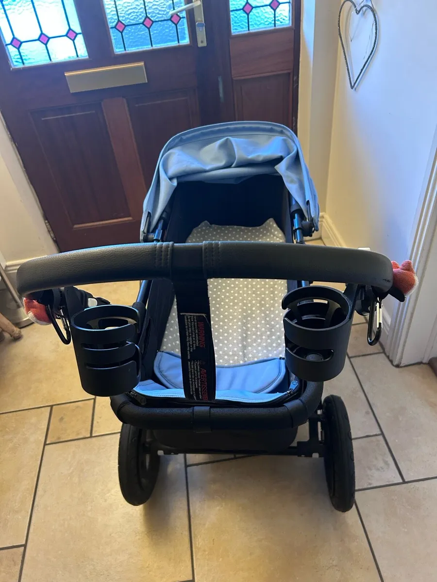 Bugaboo cameleon with accessories - Image 4