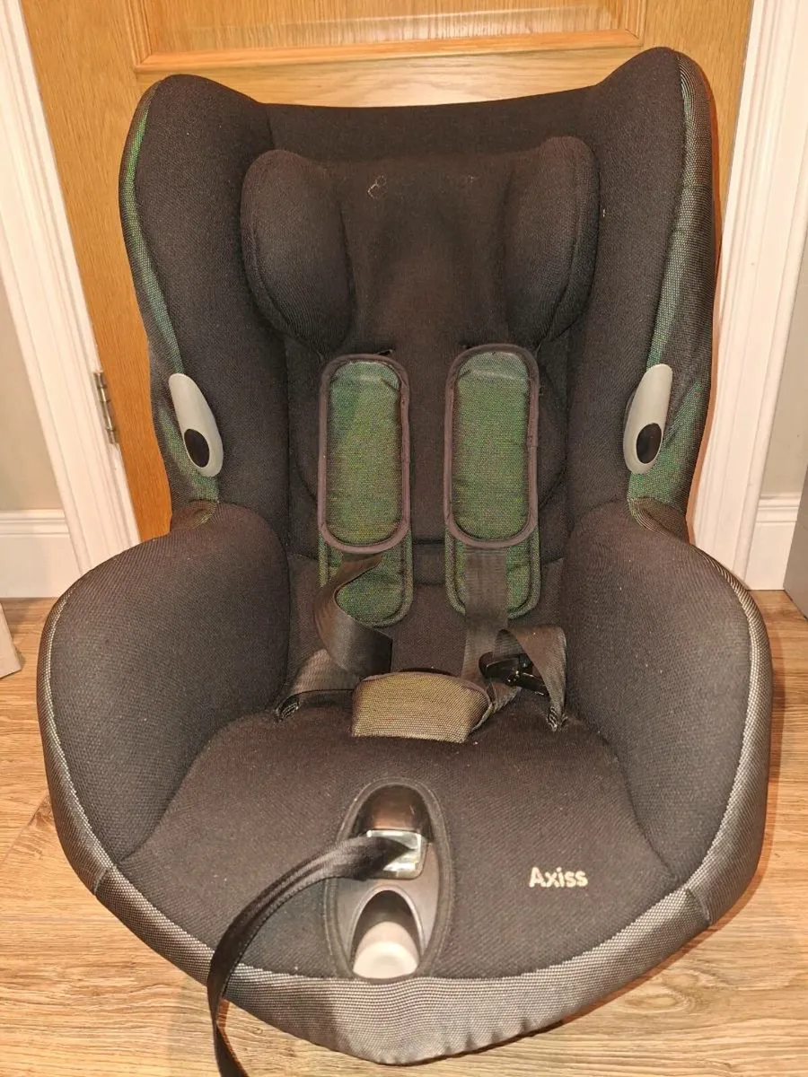 Maxi Cosi Axiss Car Seat - Image 1