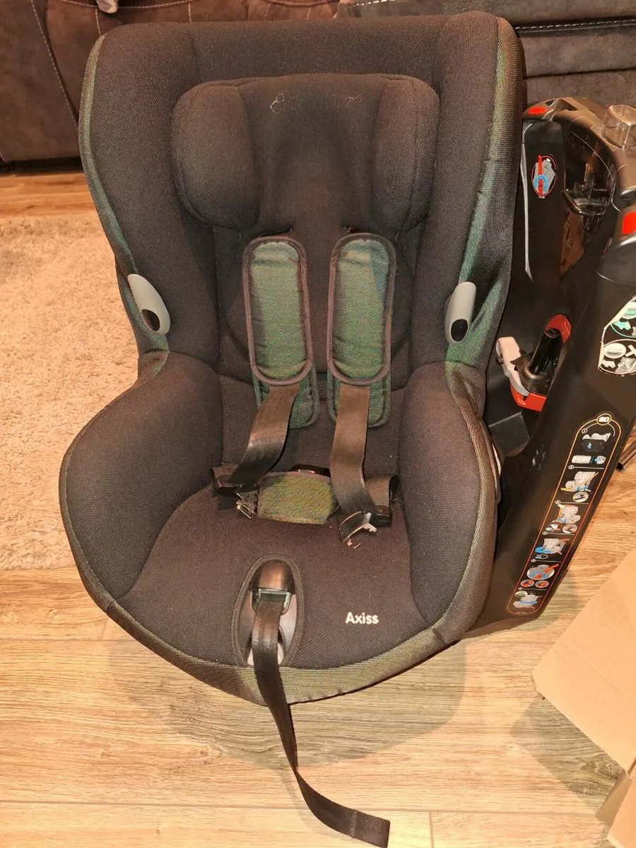 Maxi Cosi Axiss Car Seat - Image 2