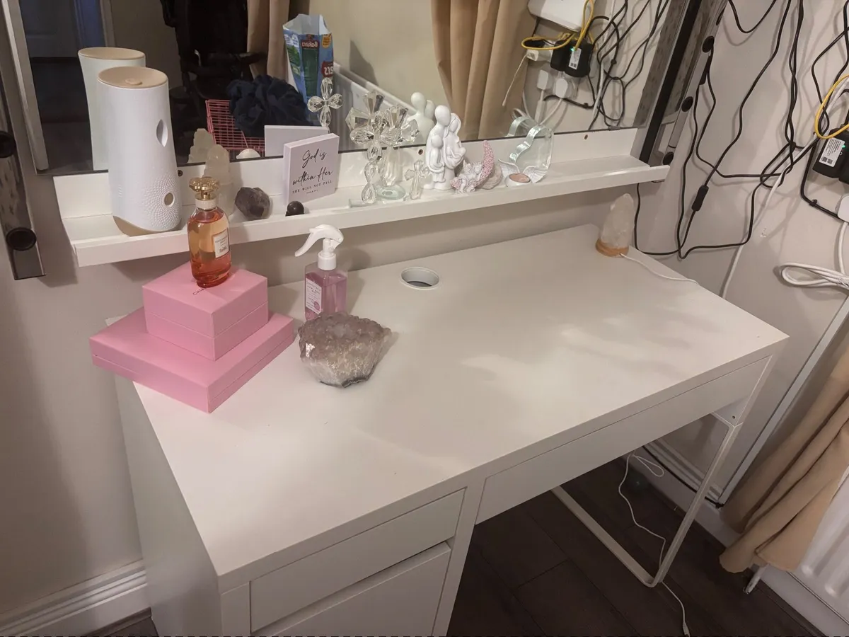 IKEA makeup vanity - Image 2