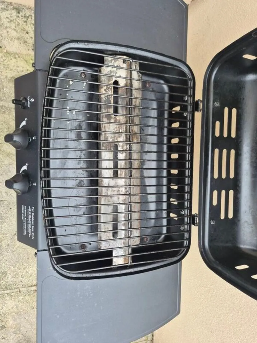 Gas BBQ perfect Autumn and Winter time - Image 3