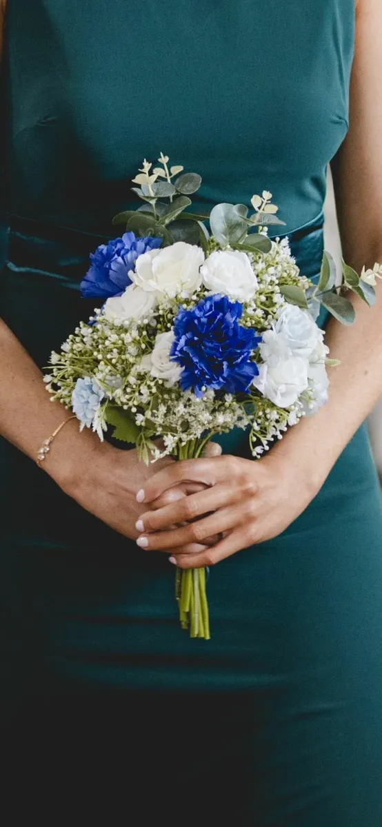 5 Bridedmaid Wedding bouquets - Image 1