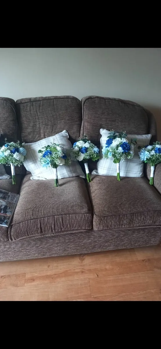 5 Bridedmaid Wedding bouquets - Image 3
