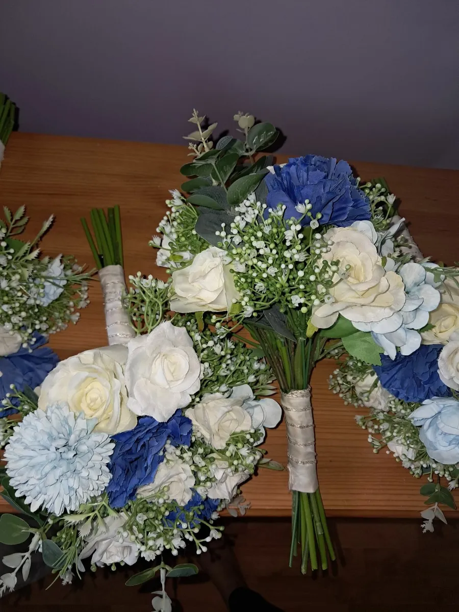 5 Bridedmaid Wedding bouquets - Image 4