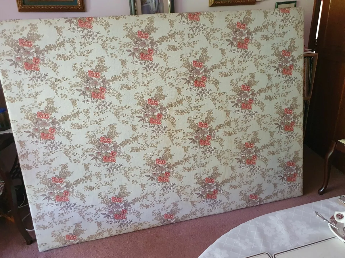 Double bed base - Image 1