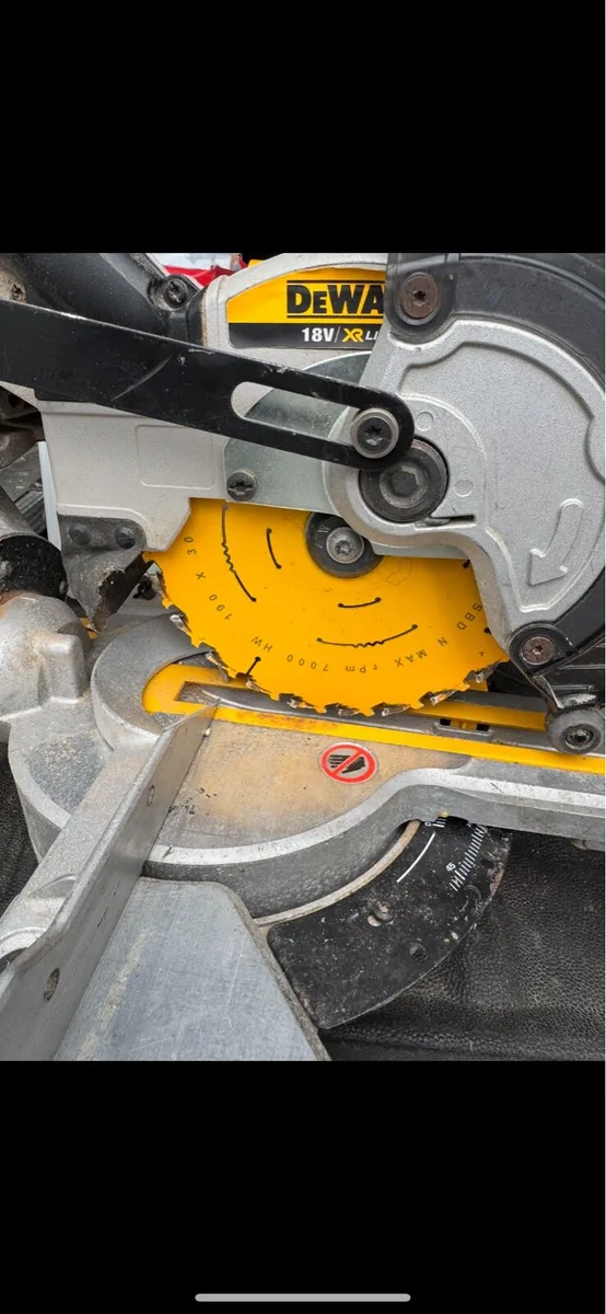 Dewalt table saw 18V - Image 2