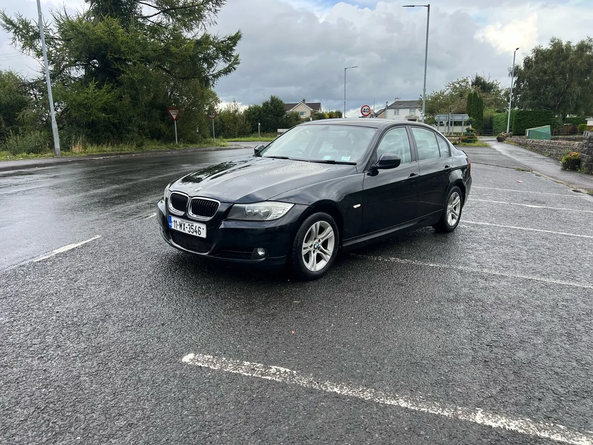 BMW series 3 e90 - Image 1
