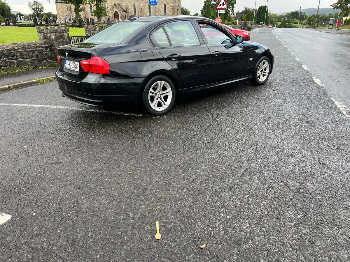 BMW series 3 e90 - Image 3
