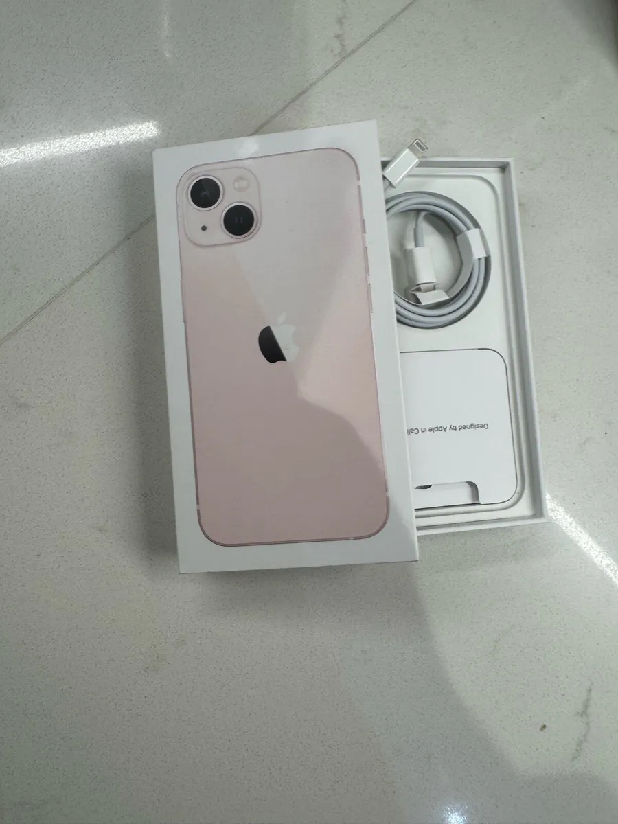 I phone 13 (128 GB ) - Image 1