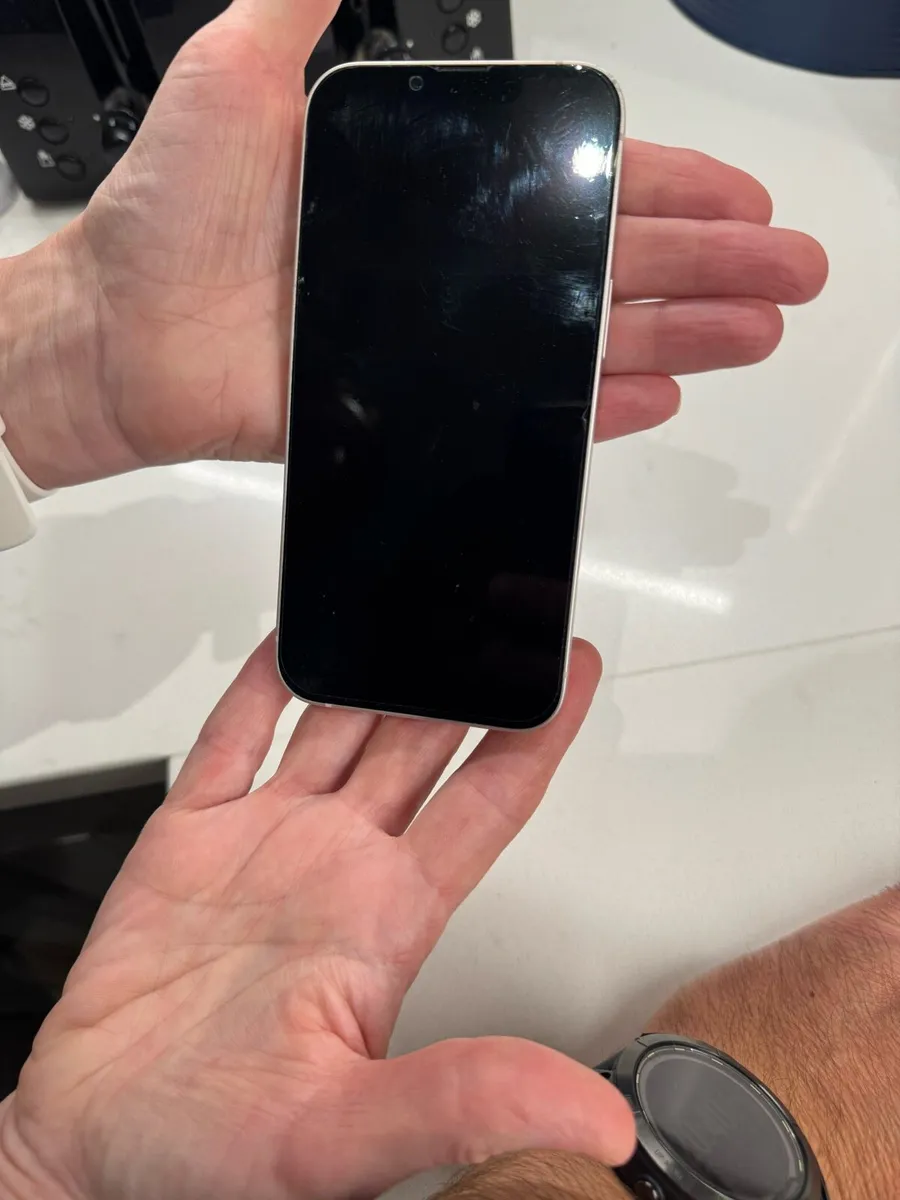 I phone 13 (128 GB ) - Image 4