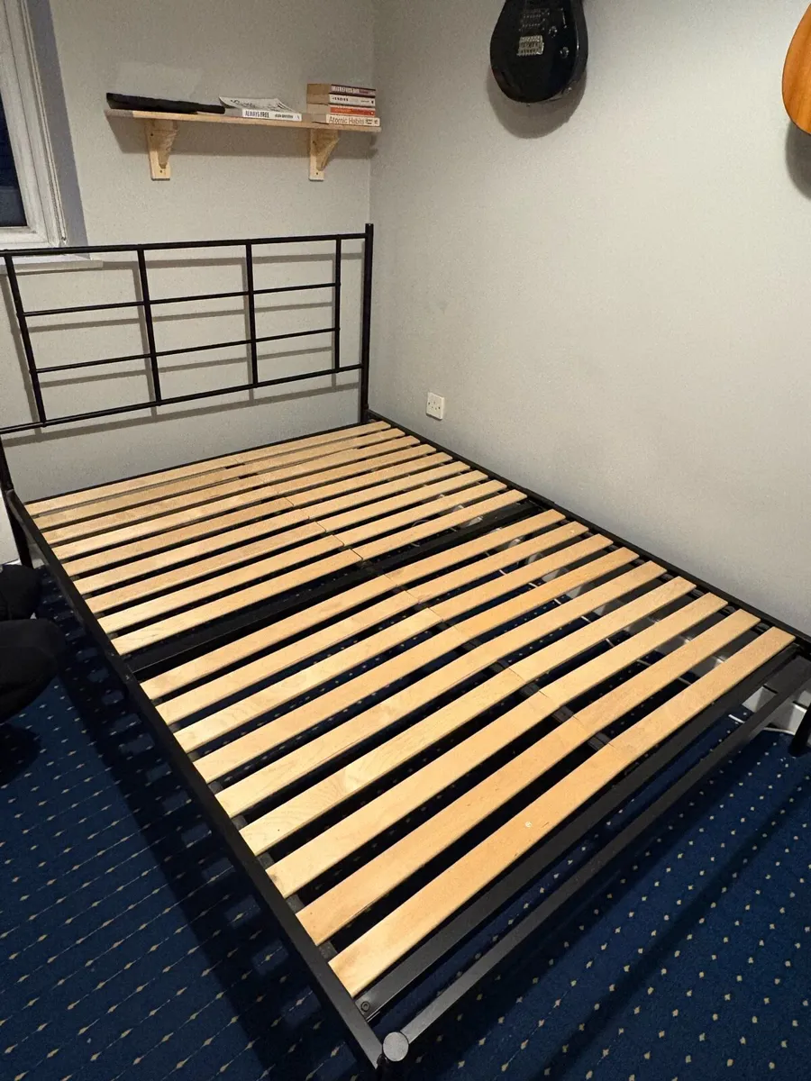 Emma metal bed frame €35 - Image 1