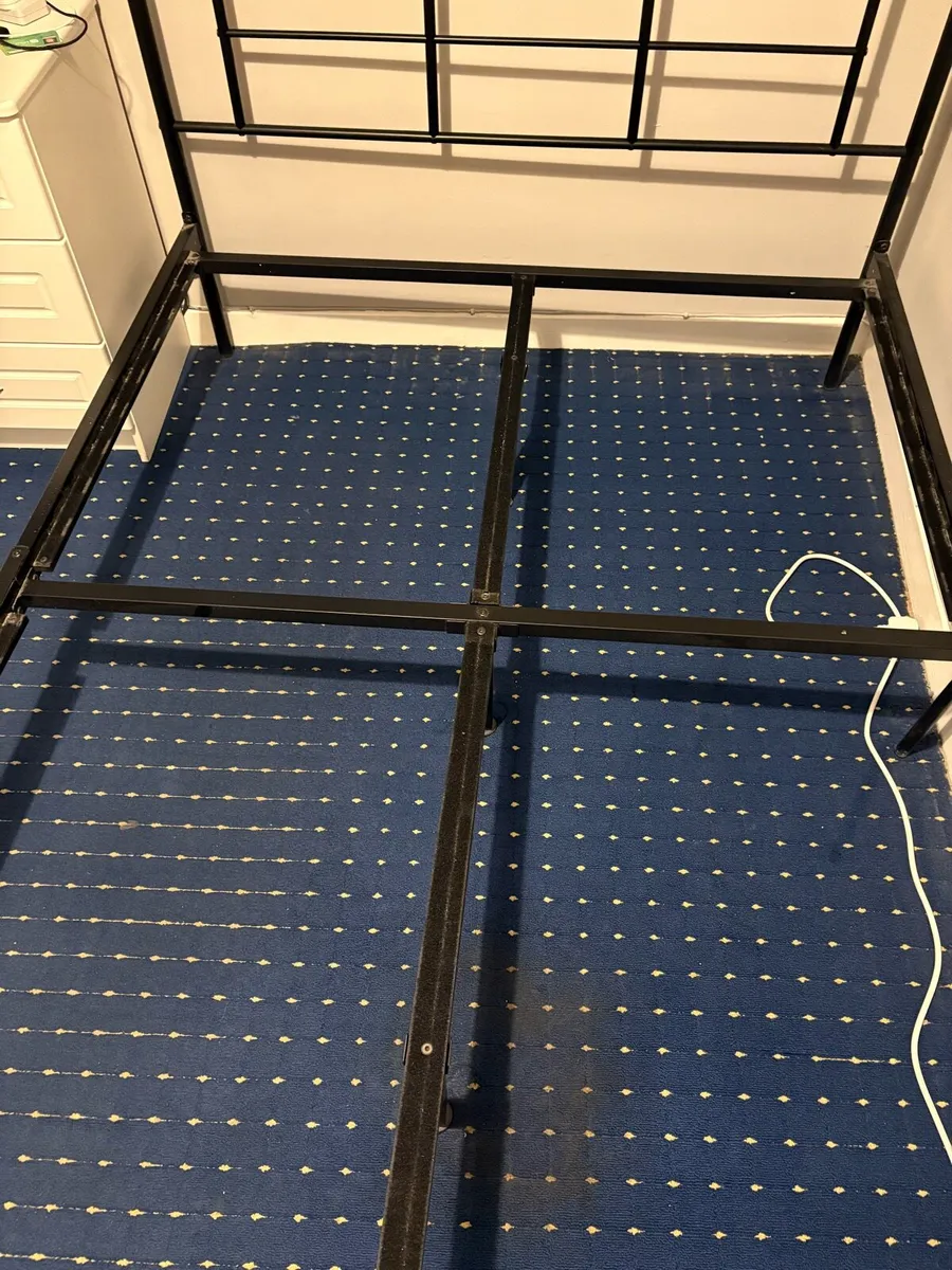 Emma metal bed frame €35 - Image 3