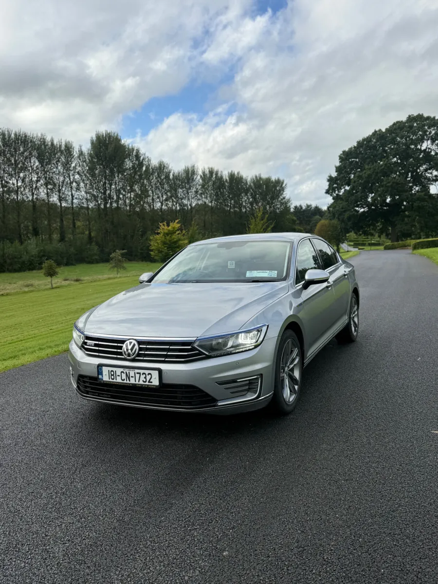 VOLKSWAGEN PASSAT 2018 1.4 GTE DSG - Image 3