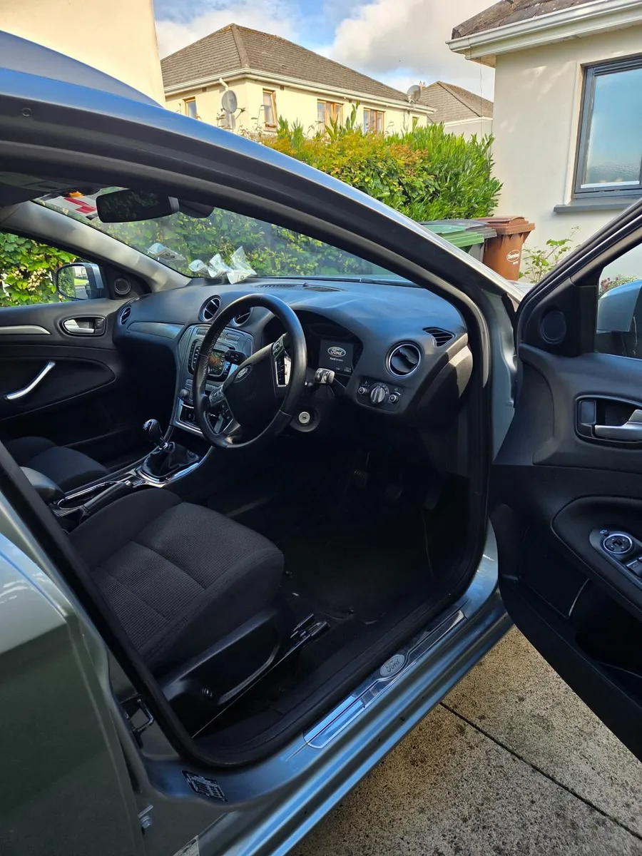 Ford Mondeo 2010 - Image 4