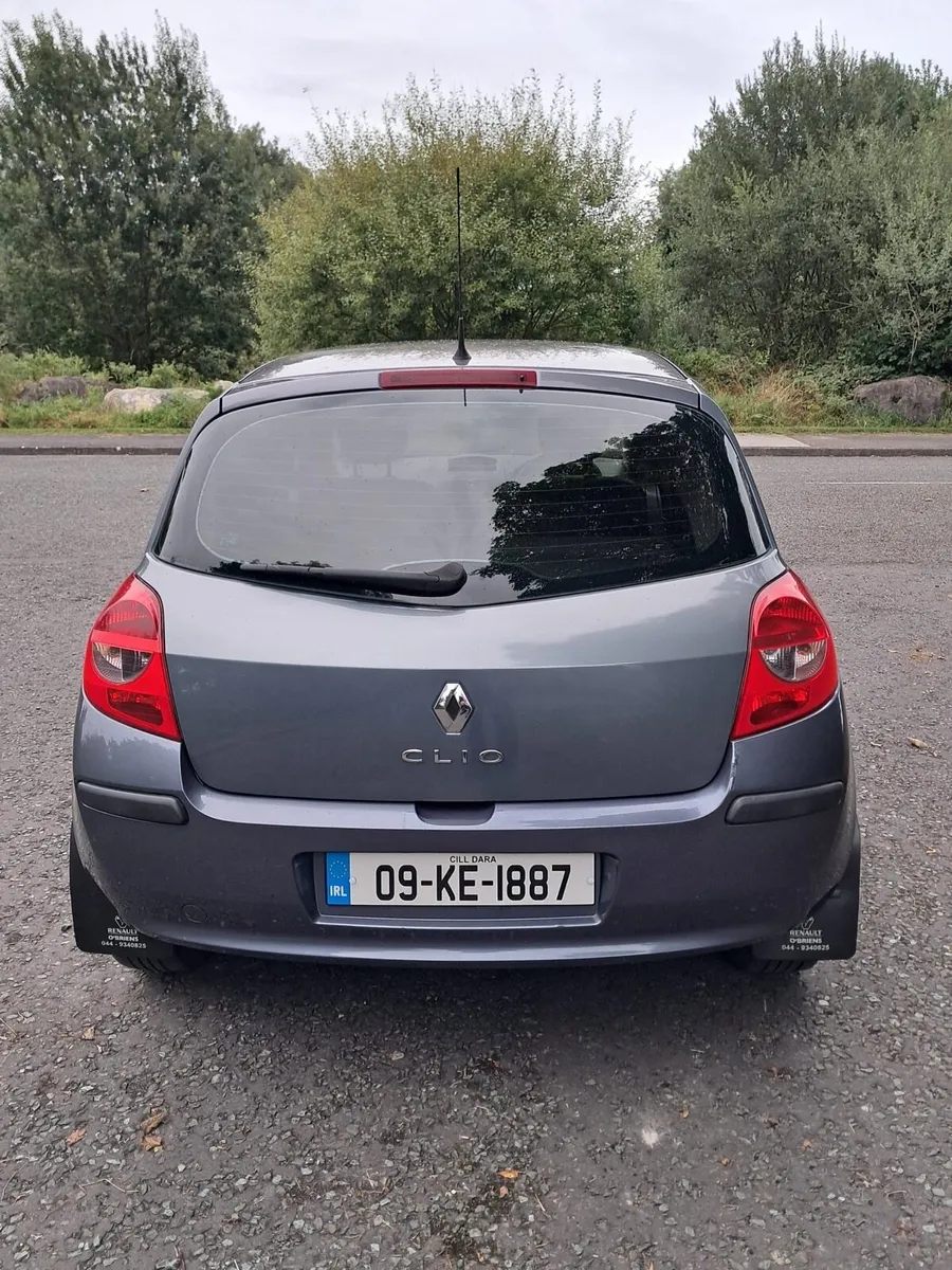 Renault Clio 2009 Taxed and Tested - Image 4