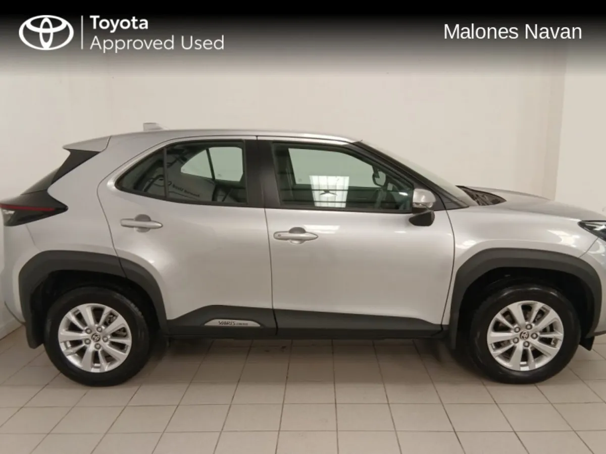 Toyota Yaris Cross Luna - Image 3