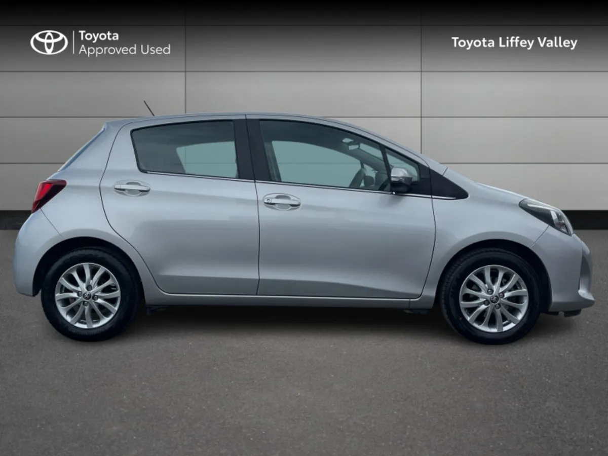 Toyota Yaris 1.0 SOL MC 4DR 5DR - Image 3