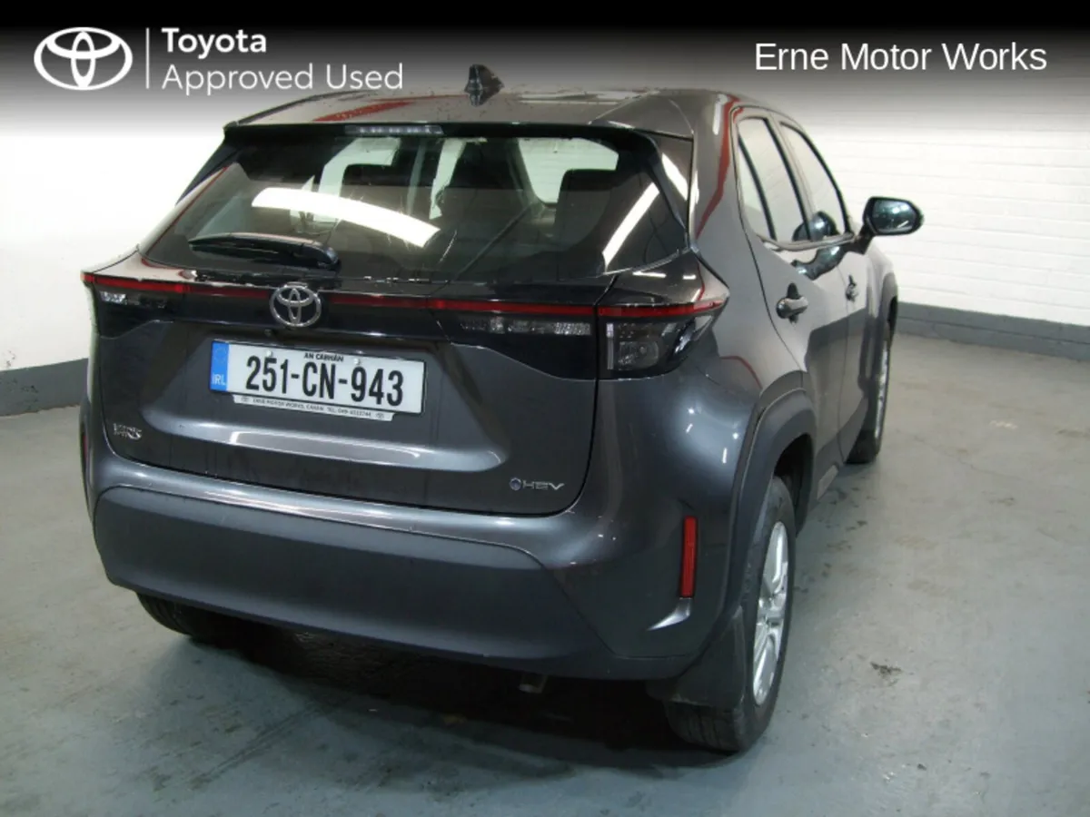 Toyota Yaris Cross YARIS CROSS LUNA - Image 2