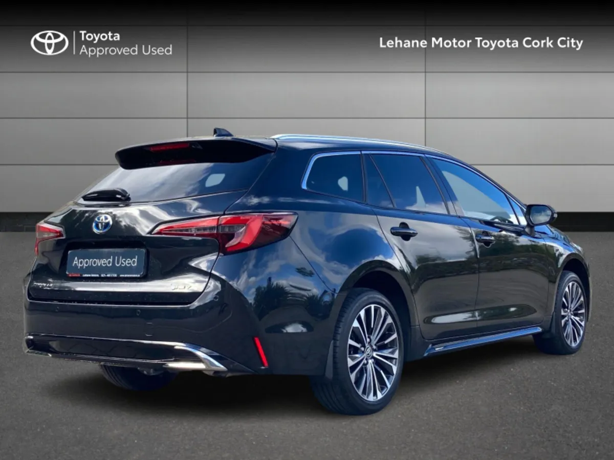 Toyota Corolla - Image 2