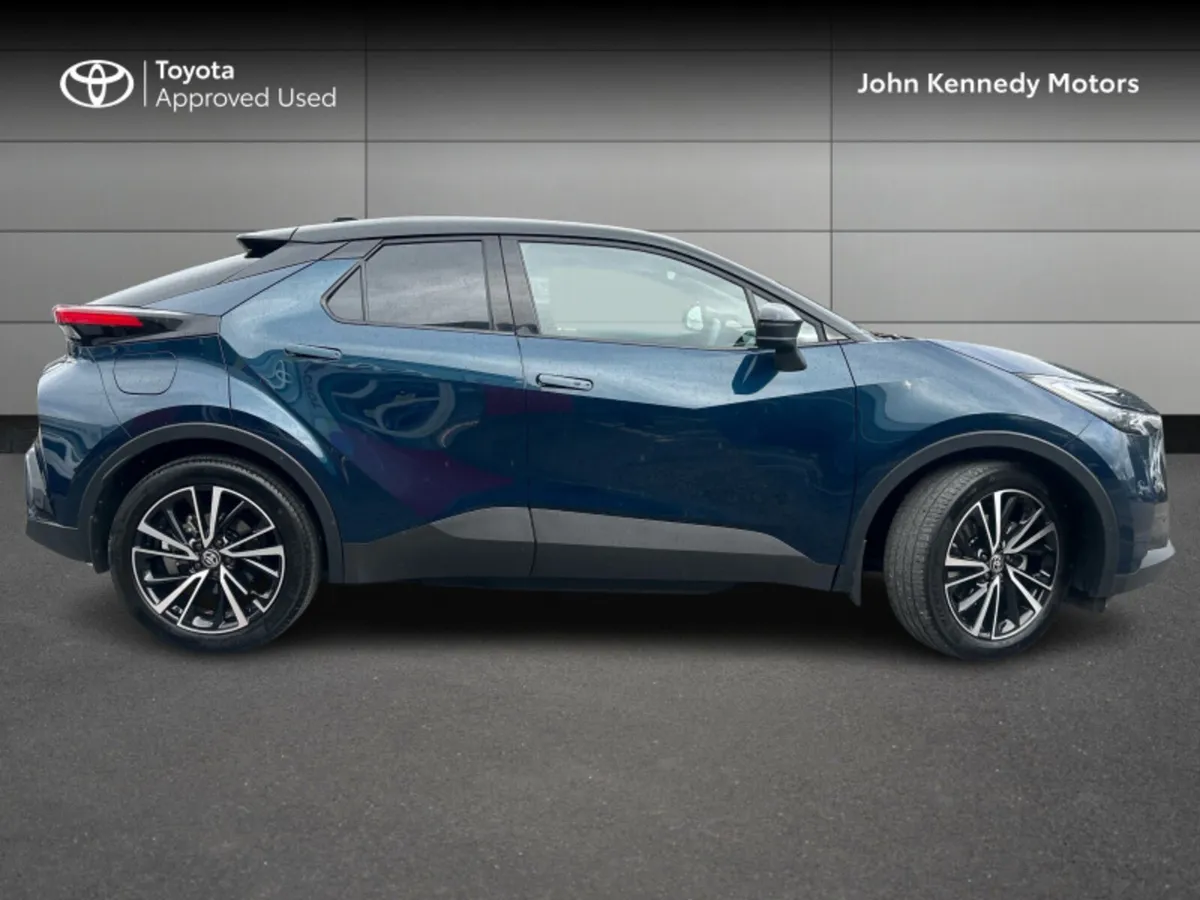 Toyota C-HR SOL PHEV - Image 3