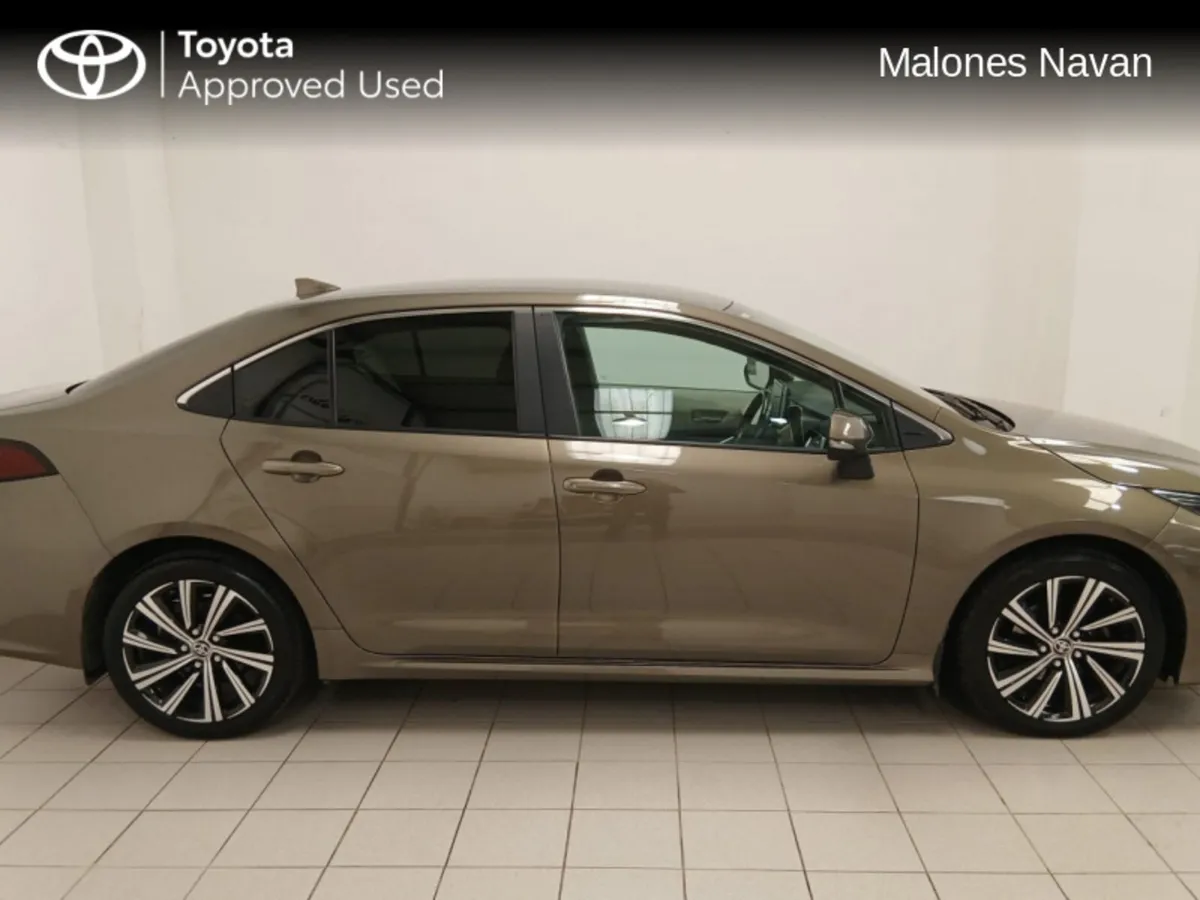 Toyota Corolla COROLLA HYBRID LUNA SPORT - Image 3