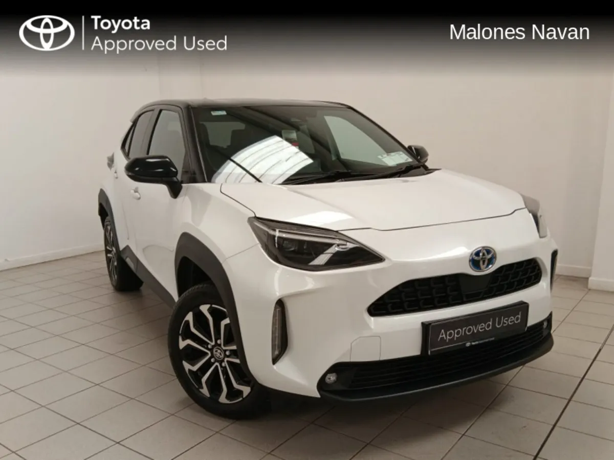 Toyota Yaris CR LUNA SPORT 4DR AUTO CROSS - Image 1