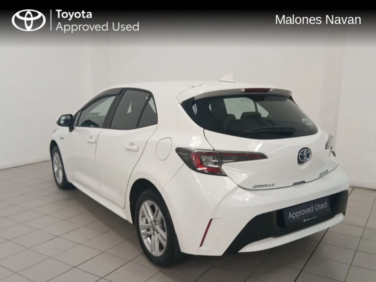 Toyota Corolla COROLLA HYBRID LUNA H/B - Image 2