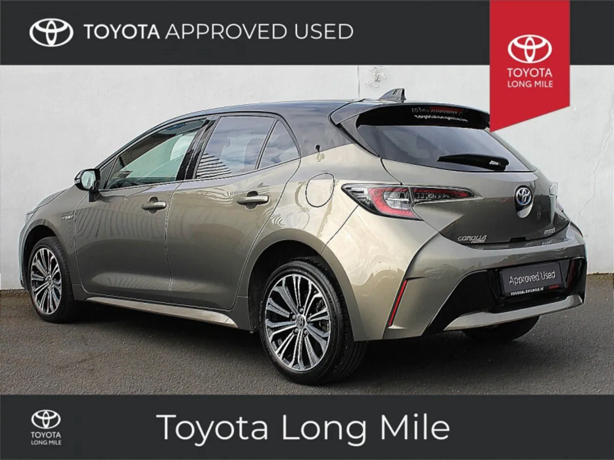 Toyota Corolla 1.8 Hybrid Luna Sport H/B 5dr - Image 3