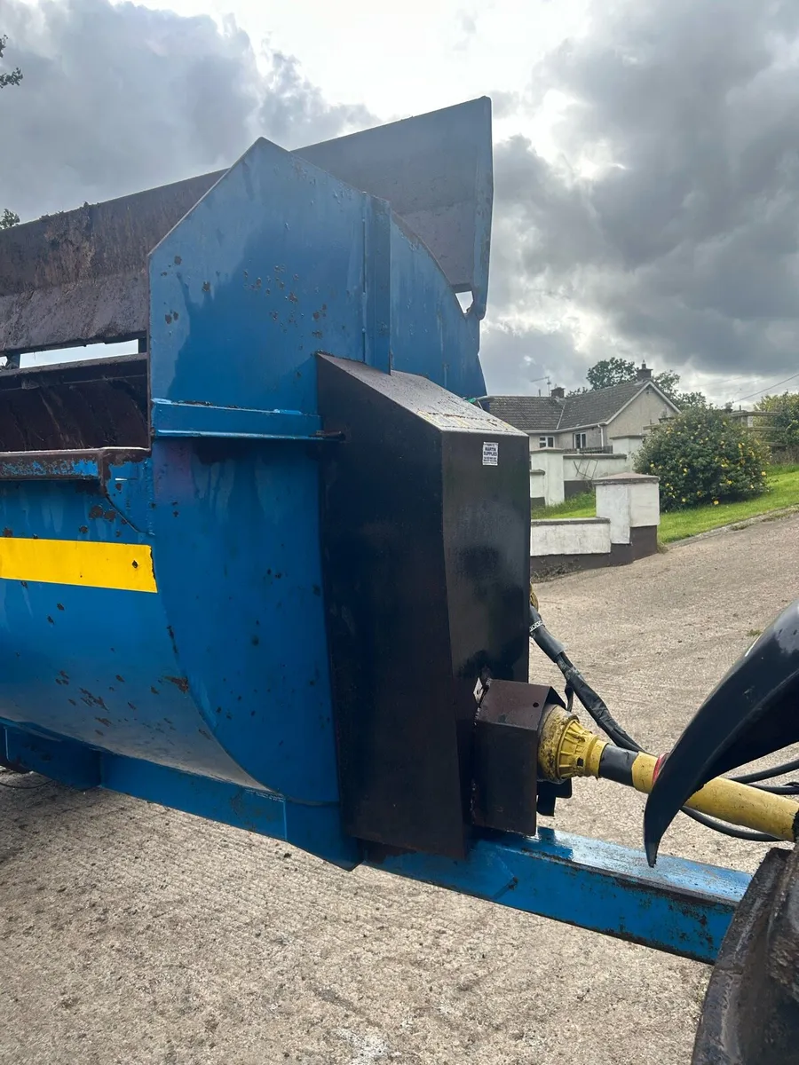 Fleming dung spreader - Image 2