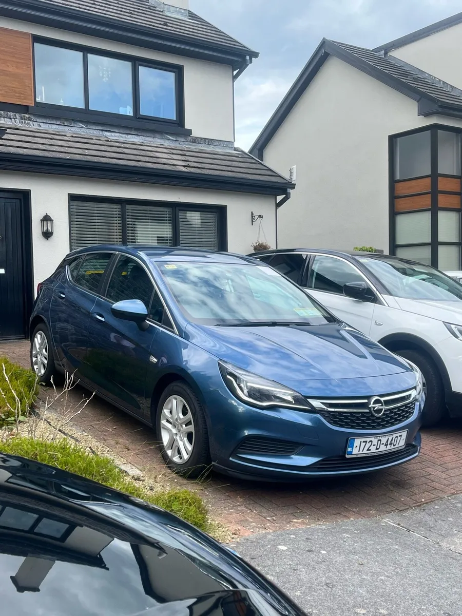 Opel Astra - Image 1