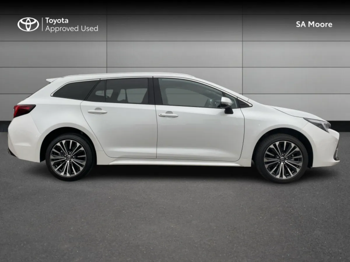 Toyota Corolla HYBRID SOL ESTATE (TS) - Image 3