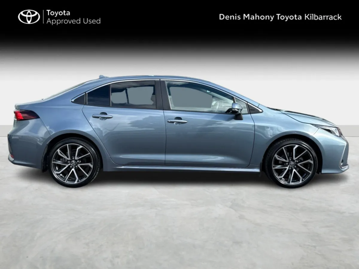 Toyota Corolla COROLLA SOL SALOON - Image 3