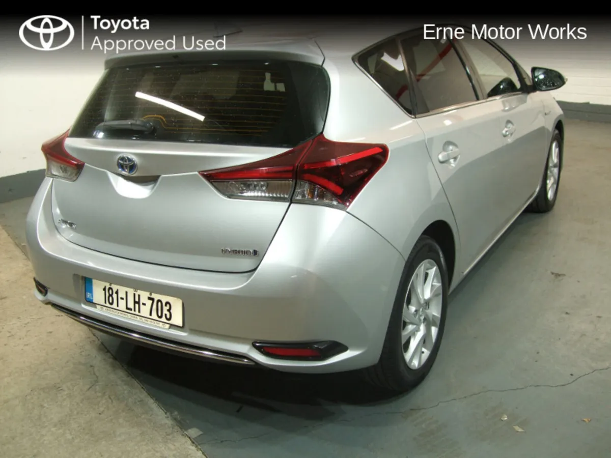 Toyota Auris AURIS Hybrid Luna - Image 2