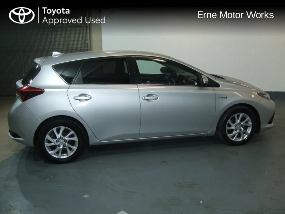 Toyota Auris AURIS Hybrid Luna - Image 3