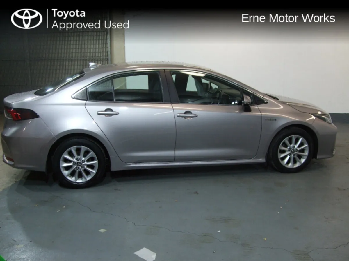 Toyota Corolla HYB LUNA SALOON 4DR AUTO HYBRID - Image 3
